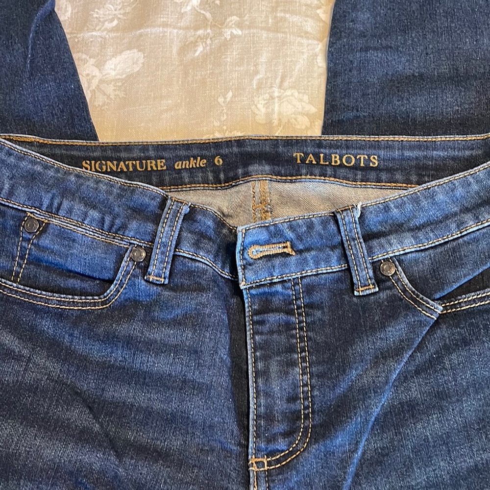 Talbots size 6 ankle jeans